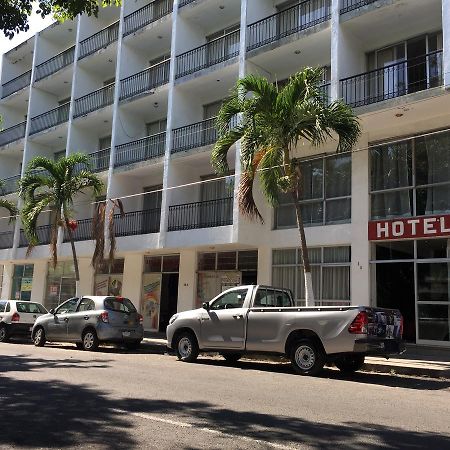 Hotel Flamingos Colima Exterior foto
